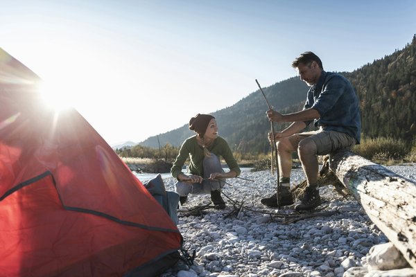 Quels sont les meilleurs conseils pour un camping en région de forêts boréales durant la saison des neiges?